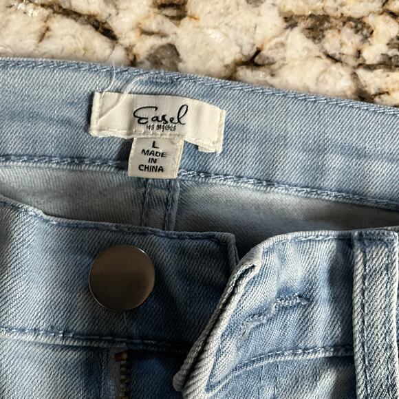 easel womens jeans - Picture 3 of 4